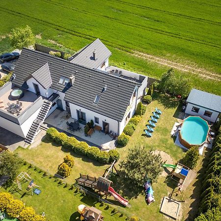 Apartamenty Teczowe Ujście-Darłowskie Exteriör bild
